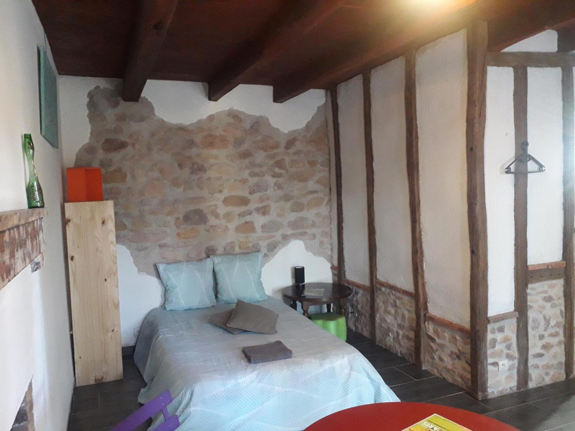 Chambre Double Vallon-en-Sully Екстер'єр фото